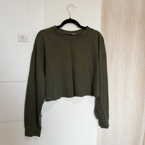 Cropped Green Sweater - Picture 1 of 2